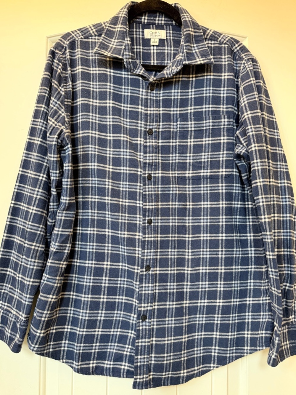 croft & barrow Navy and White Plaid Button-Down Shirt